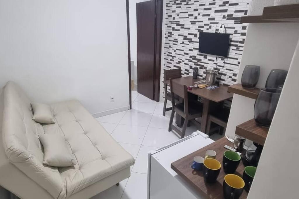 Quarto E Sala A Uma Quadra Da Praia Copacabana Posto 02 Rio de Janeiro Exteriör bild