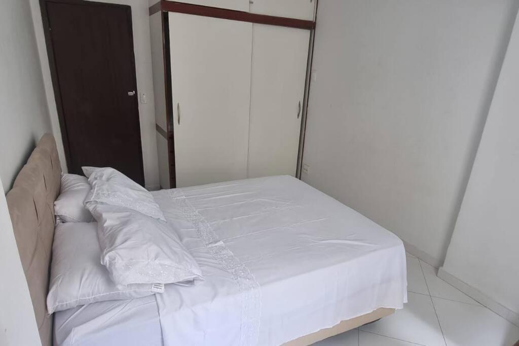 Quarto E Sala A Uma Quadra Da Praia Copacabana Posto 02 Rio de Janeiro Exteriör bild